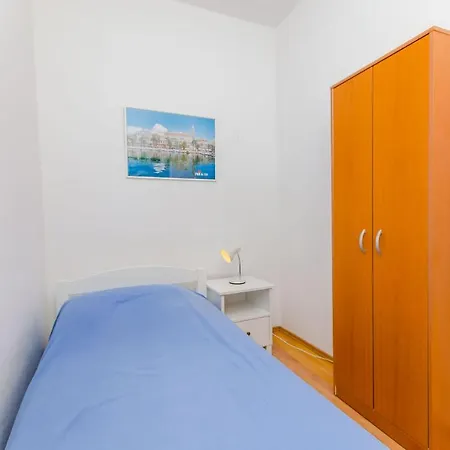 Plava Barka Apartment *